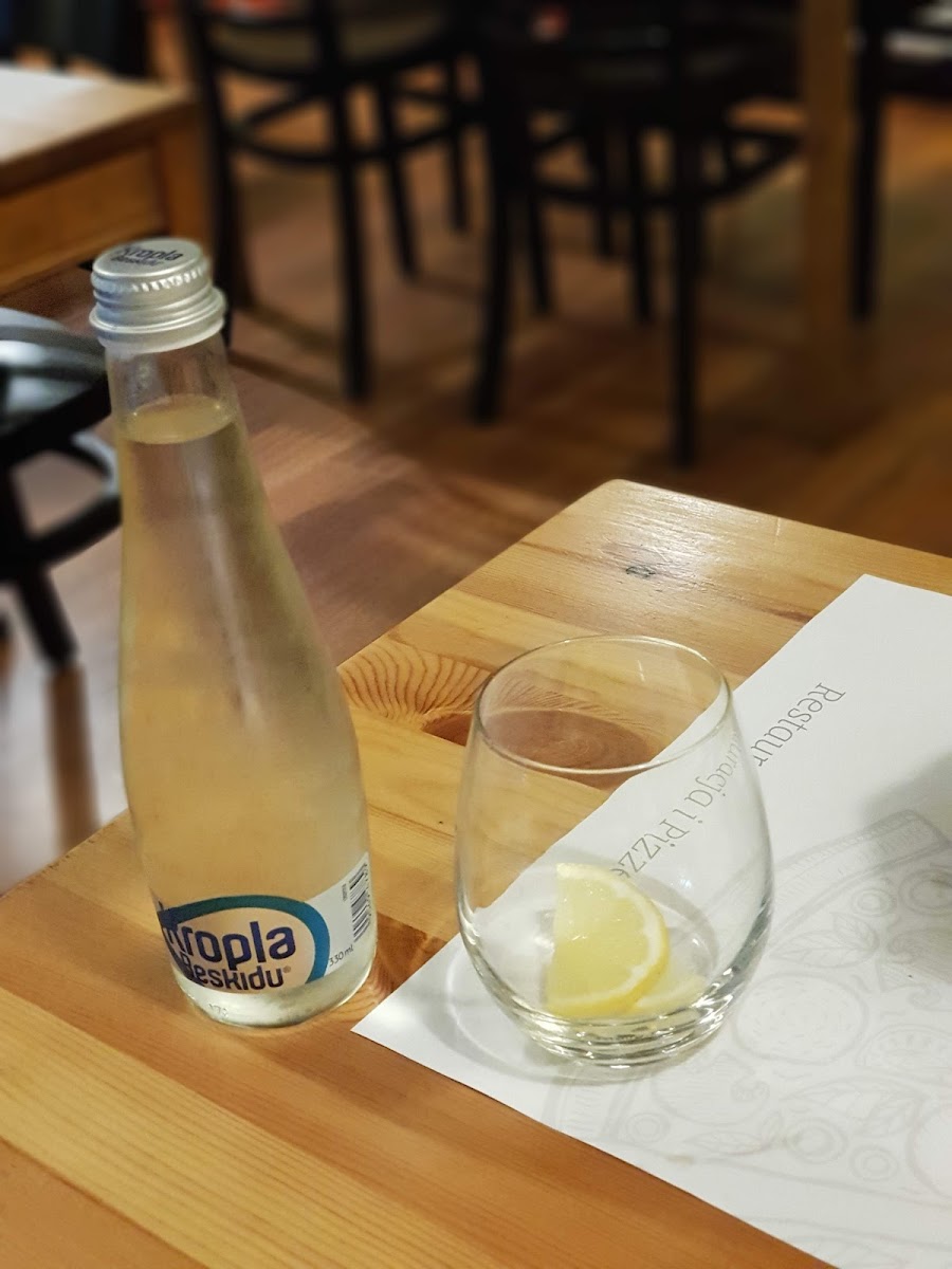 Good Pizza Krakow Nowa Huta-5